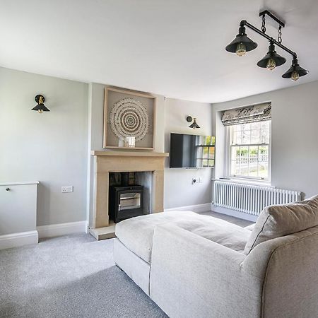 The Belle - A Lovingly Converted Grade II Listed Home From Home In Bakewell Εξωτερικό φωτογραφία